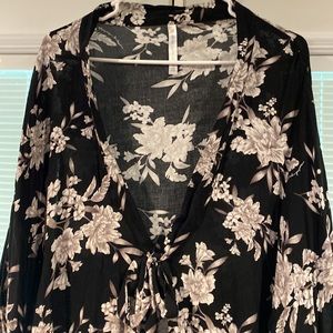 Spiritual Gangster black and white floral kimono OS